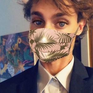 Meet your Posher, Dustin